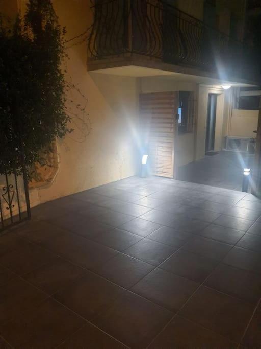 Superbe Appartement Avec Jacuzzi Et Exterieur 佩皮尼昂 外观 照片