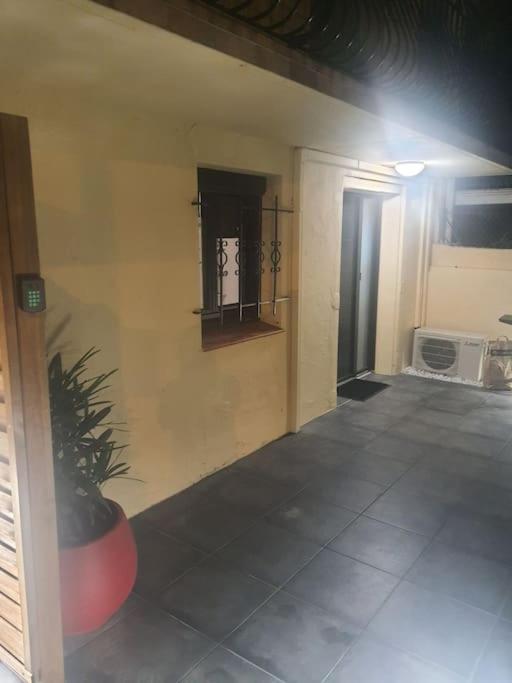Superbe Appartement Avec Jacuzzi Et Exterieur 佩皮尼昂 外观 照片