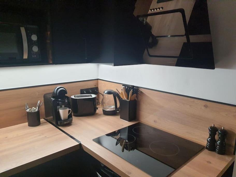 Superbe Appartement Avec Jacuzzi Et Exterieur 佩皮尼昂 外观 照片