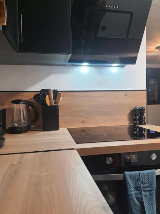 Superbe Appartement Avec Jacuzzi Et Exterieur 佩皮尼昂 外观 照片